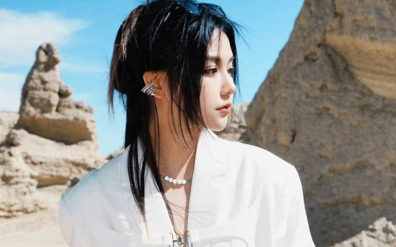 Bên cạnh đó có fan vẫn cho rằng nhan sắc trên mạng và ngoài đời của Đao Tiểu Đao Sama vẫn rất ấn tượng, không có nhiều điểm khác biệt.