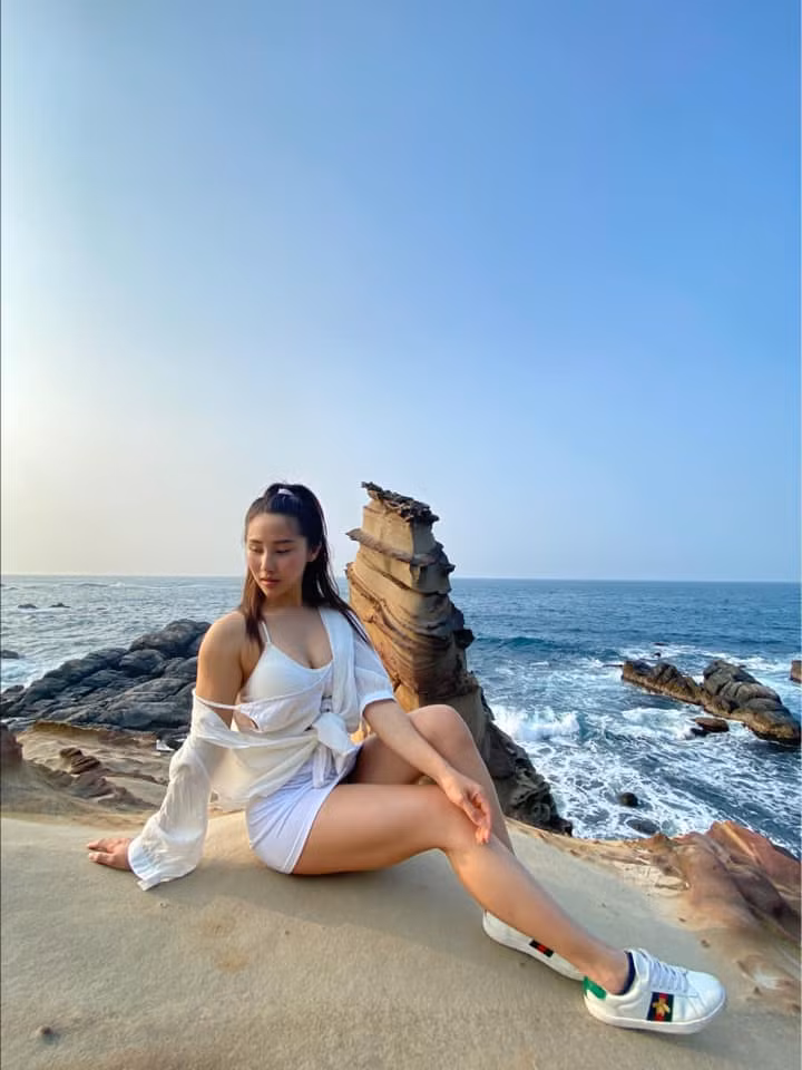 Nữ vận động viên đạt huy chương vàng còn là một cô giáo thể hình, truyền lại niềm đam mê thể thao và tập luyện cho thế hệ kế cận.