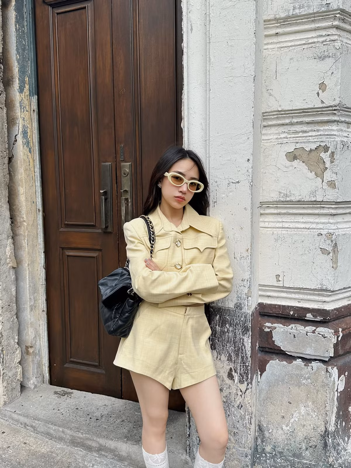 Là mẹ hai con nhưng Joyce Phạm vẫn giữ được vóc dáng nuột nà, thanh mảnh.