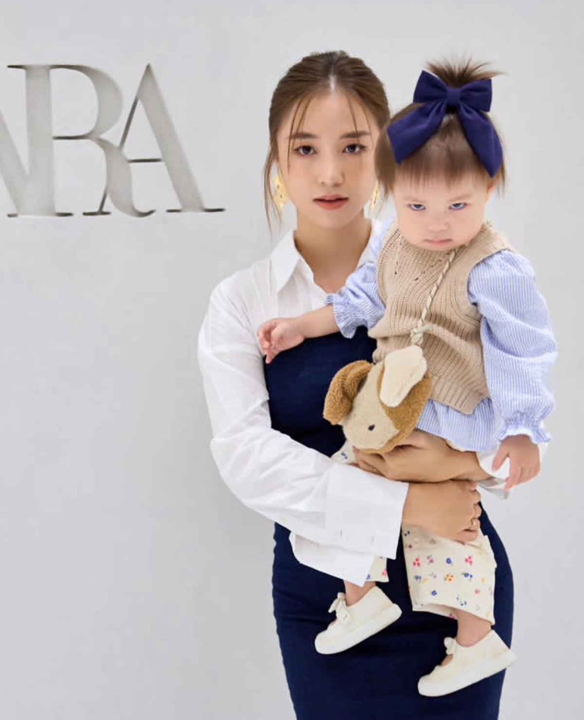 Được biết, Salim cho con gái học thử tại một trường mầm non quốc tế. Theo Salim, phụ huynh sẽ có 1 tiếng/ngày khi cho con học thử ở trường mầm non này.