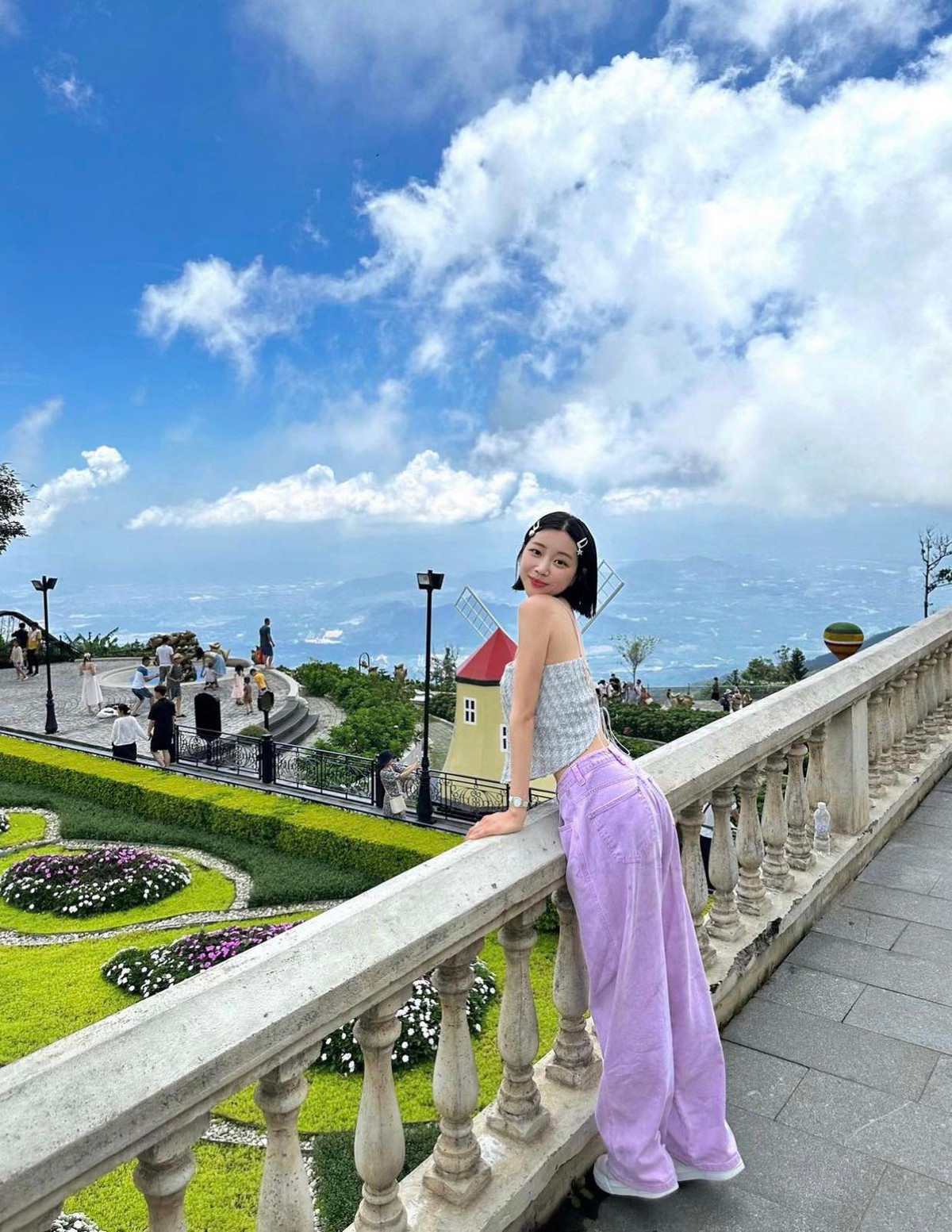 Trang cá nhân của cô nàng blogger tài năng này được xem là một kênh tham khảo thời trang thú vị của nhiều cô gái trẻ toàn Châu Á.