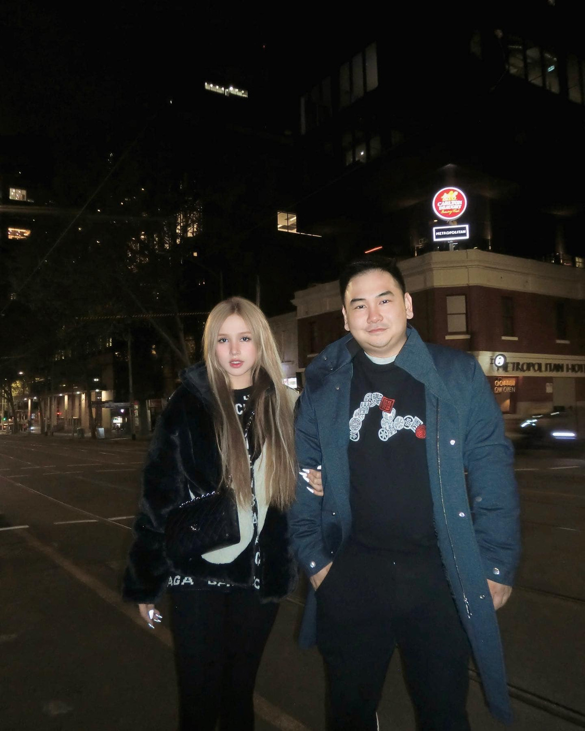 Phát ngôn này từng khiến Xoài Non bị "ném đá". Nhiều người cho rằng cô đang ngụy biện khi bản thân lười học và nghỉ học vào cuối năm lớp 10. Sau đó, cô lên tiếng xin lỗi.