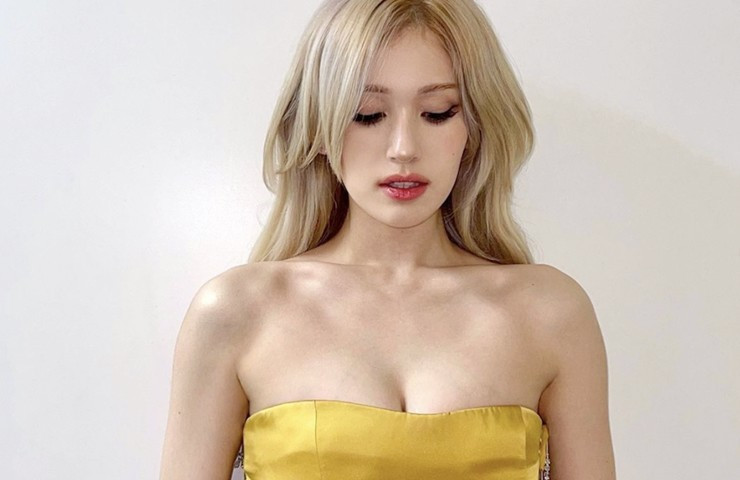 Ngoài Nancy, cô gái Jeon Somi (sinh năm 2001) cũng được mệnh danh là "thiền thần lai" giữa hai dòng máu Hàn - Canada.