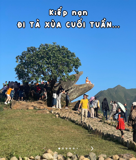 Càng được biết đến nhiều hơn nên Tà Xùa thời điểm này liên tục trong tình trạng náo nhiệt, đặc biệt vào cuối tuần.