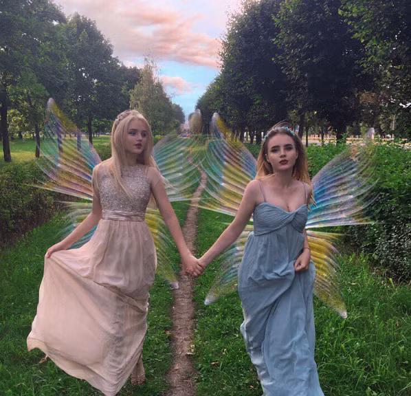 Alexandra Kisa sở hữu hơn 830.000 fan trên Instagram nhờ đường cong hình thể "không tưởng".