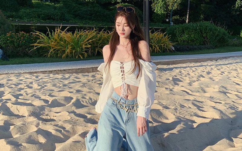 Cô thường chia sẻ hình ảnh đời thường của mình lên trang Instagram, hút hơn hàng chục nghìn fan hâm mộ.