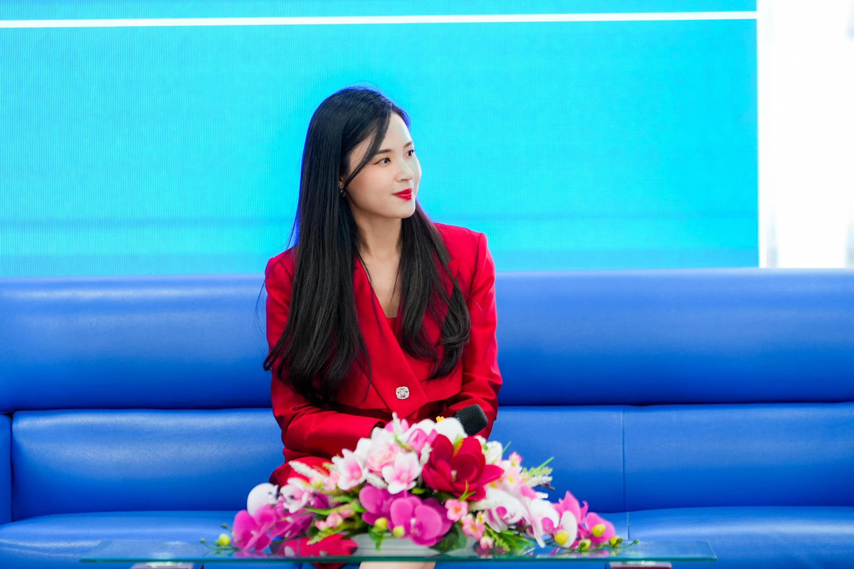 Trang phục này của nàng hot girl đời đầu gây thiện cảm với netizen, bởi lẽ đây đúng chuẩn với phong cách có từ trước đây của cô.