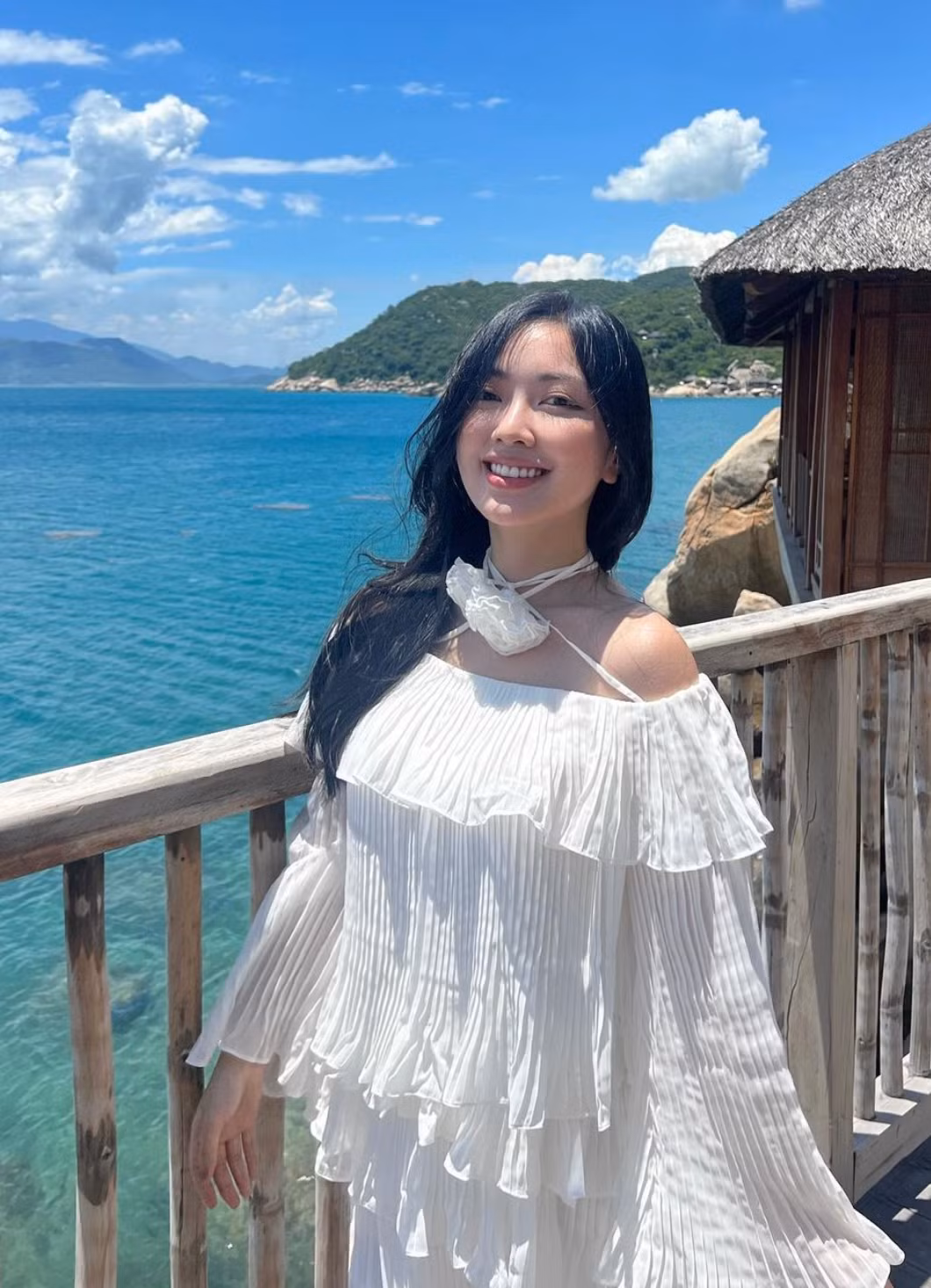 Từ khi công khai chuyện tình cảm, Mai Hà Trang không ngần ngại thể hiện tình yêu và hết lòng chăm sóc chồng.