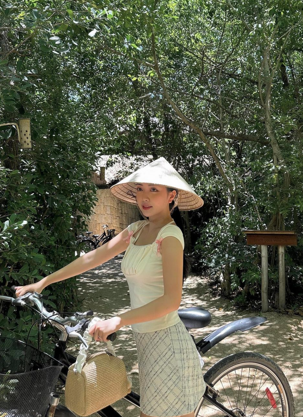 Facebook cô nàng chỉ cập nhật hình ảnh cuộc sống đời thường.