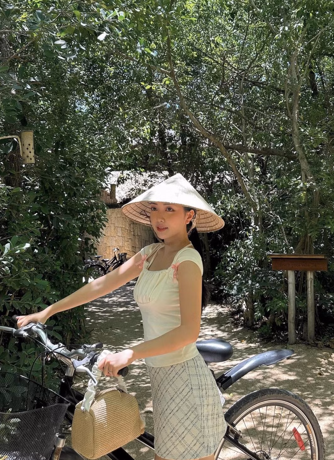 Facebook cô nàng chỉ cập nhật hình ảnh cuộc sống đời thường.