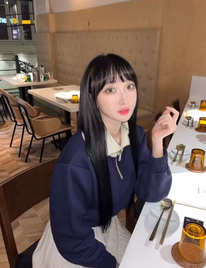 Khi được hỏi đã có kế hoạch sau khi kết hôn chưa, E Dayeon cho biết rằng điều này sẽ phụ thuộc vào chồng mình, nếu người đó muốn thì sẽ tiếp tục làm nghề còn không sẽ lui về làm nội trợ.