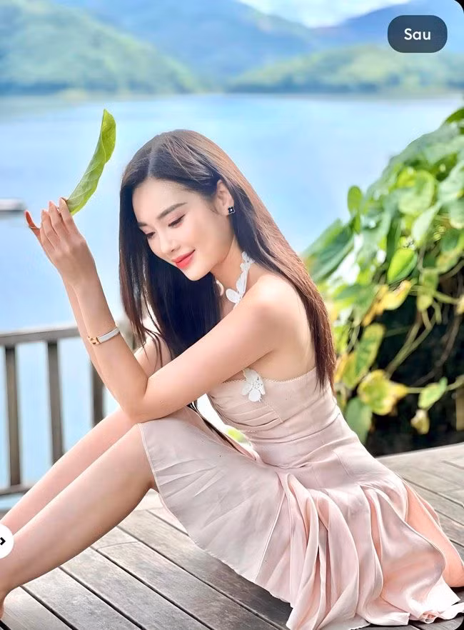 Trên Facebook và Instagram, Ngọc Mai thoải mái chia sẻ những khoảnh khắc gợi cảm, xinh đẹp thế này. Ảnh: FBNV