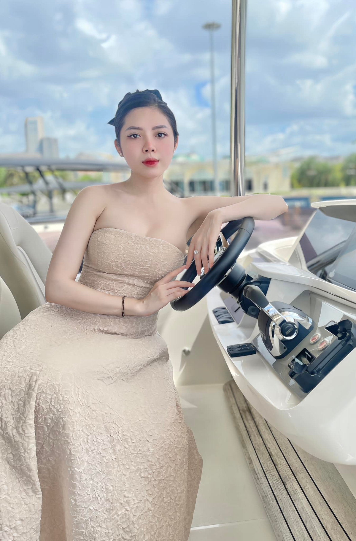 Quế Chi là gương mặt quen thuộc với giới trẻ Việt, nổi tiếng hơn cả trên mạng xã hội TikTok.