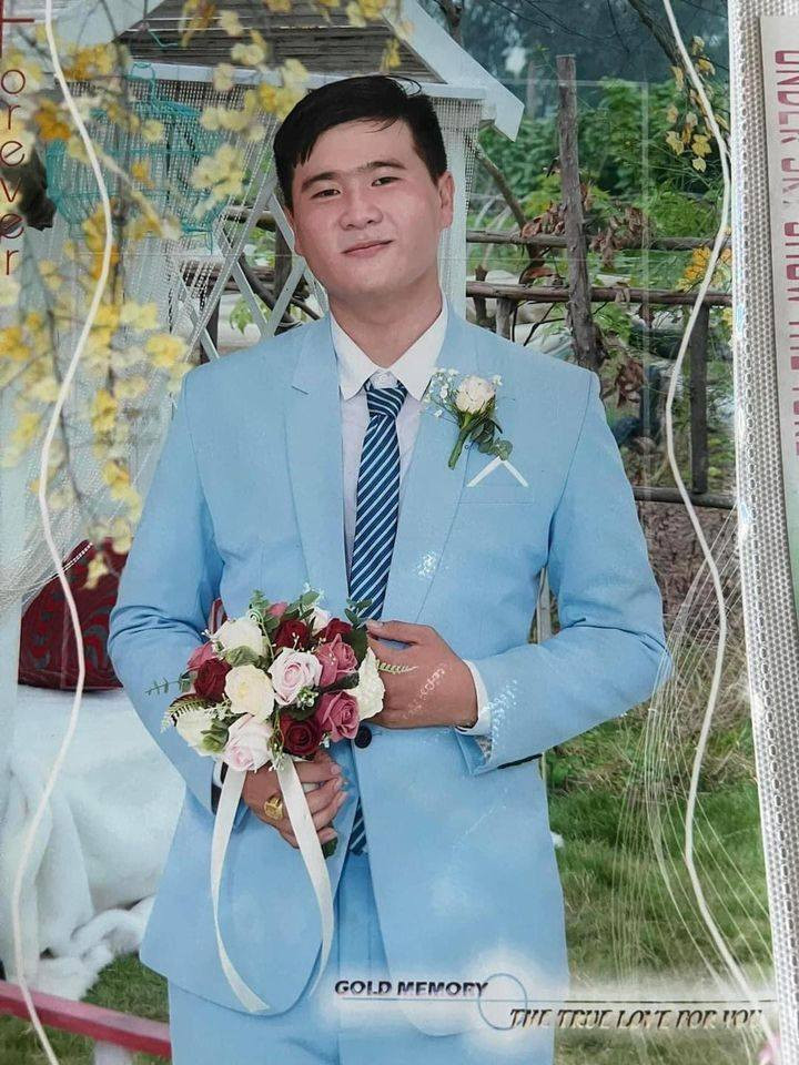 Tuy nhiên mới đây, một cặp đôi cô dâu chú rể phải lên MXH kêu ca với bộ ảnh cưới thảm họa khi nhờ bạn của bố chụp ảnh.