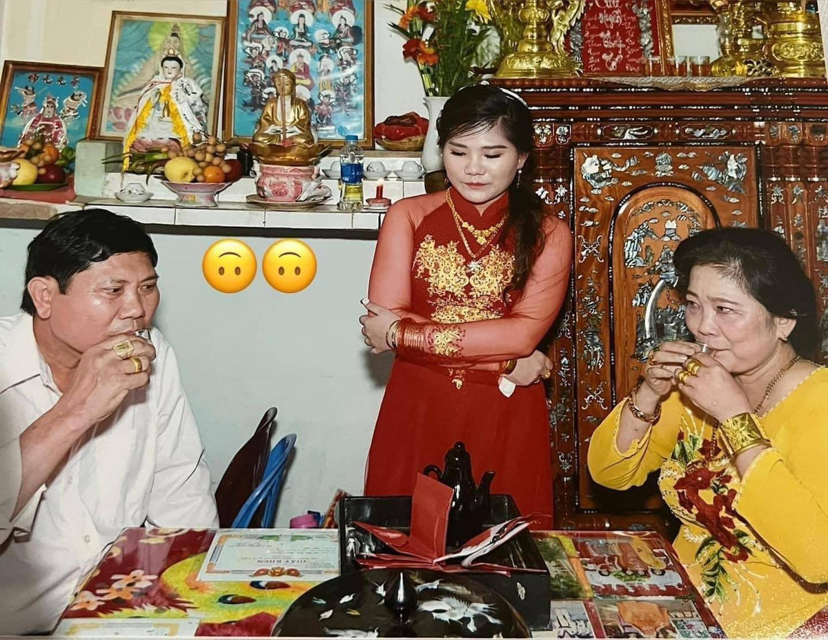 Bộ ảnh thu hút hàng nghìn lượt “thả tim” cùng nhiều bình luận quan tâm. Một số người nhận xét, bộ ảnh mang phong cách thập niên 90 dù được chụp ở thời đại 4.0. Ảnh: Kim Đào