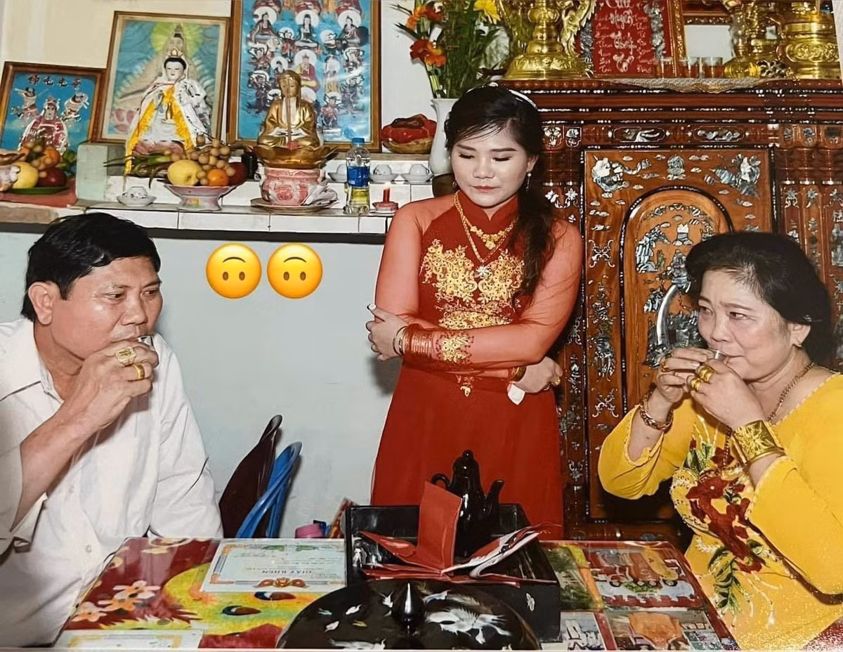 Bộ ảnh thu hút hàng nghìn lượt “thả tim” cùng nhiều bình luận quan tâm. Một số người nhận xét, bộ ảnh mang phong cách thập niên 90 dù được chụp ở thời đại 4.0. Ảnh: Kim Đào