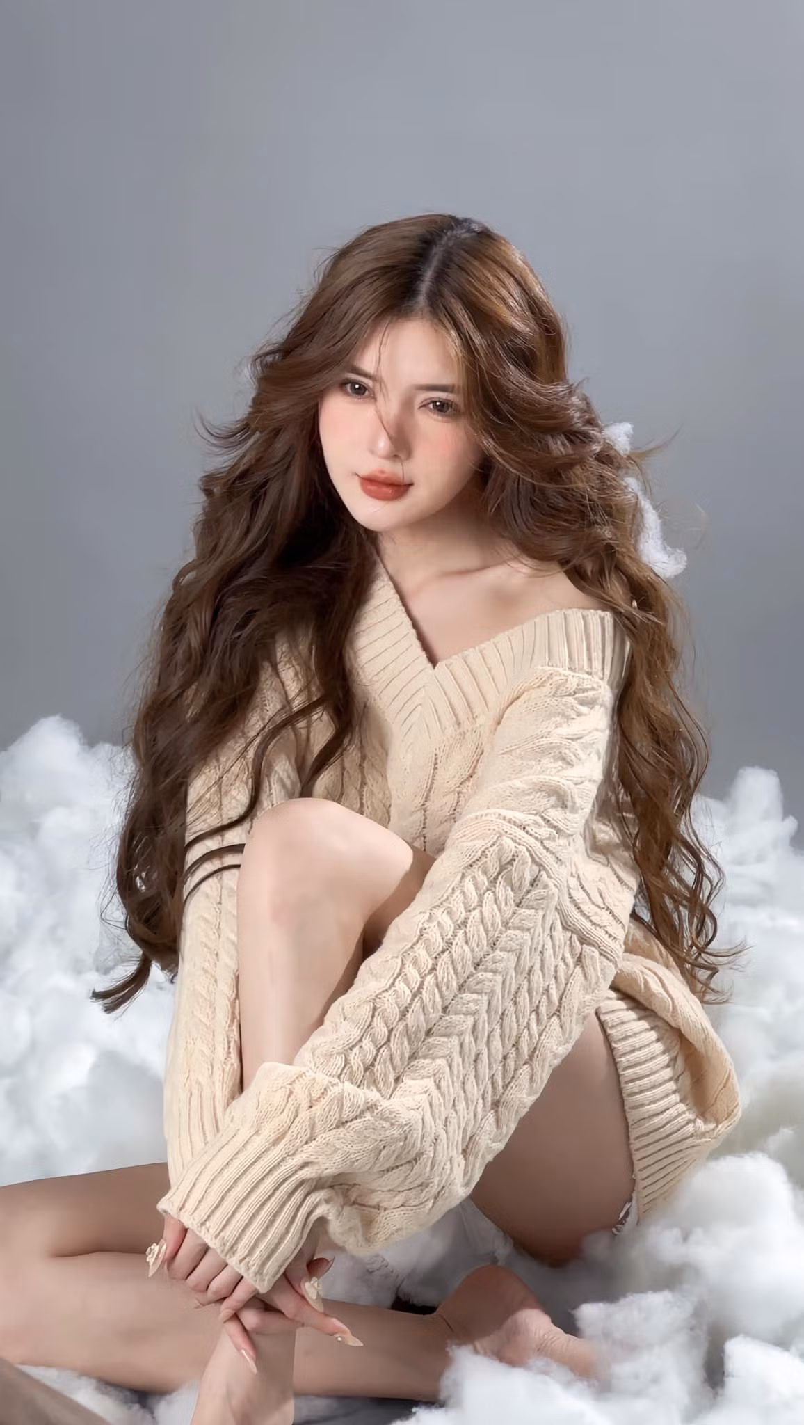 Hiện tại cô nàng hoạt động trong lĩnh vực nghệ thuật: tham gia diễn xuất, người mẫu ảnh…