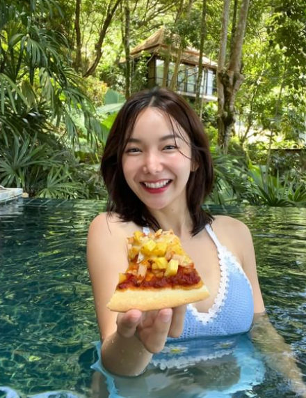 Mỗi khoảnh khắc gái xinh đăng tải đều nhận được lượt tương tác tốt, fans dành nhiều lời tán dương có cánh cho nhan sắc ngọt ngào của cô.