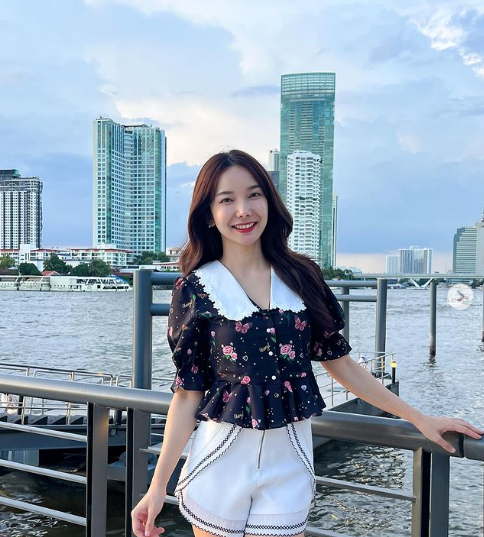 Đa số mọi người đều cảm thấy vẻ đẹp của hot girl này quá siêu thực, quá hoàn hảo.