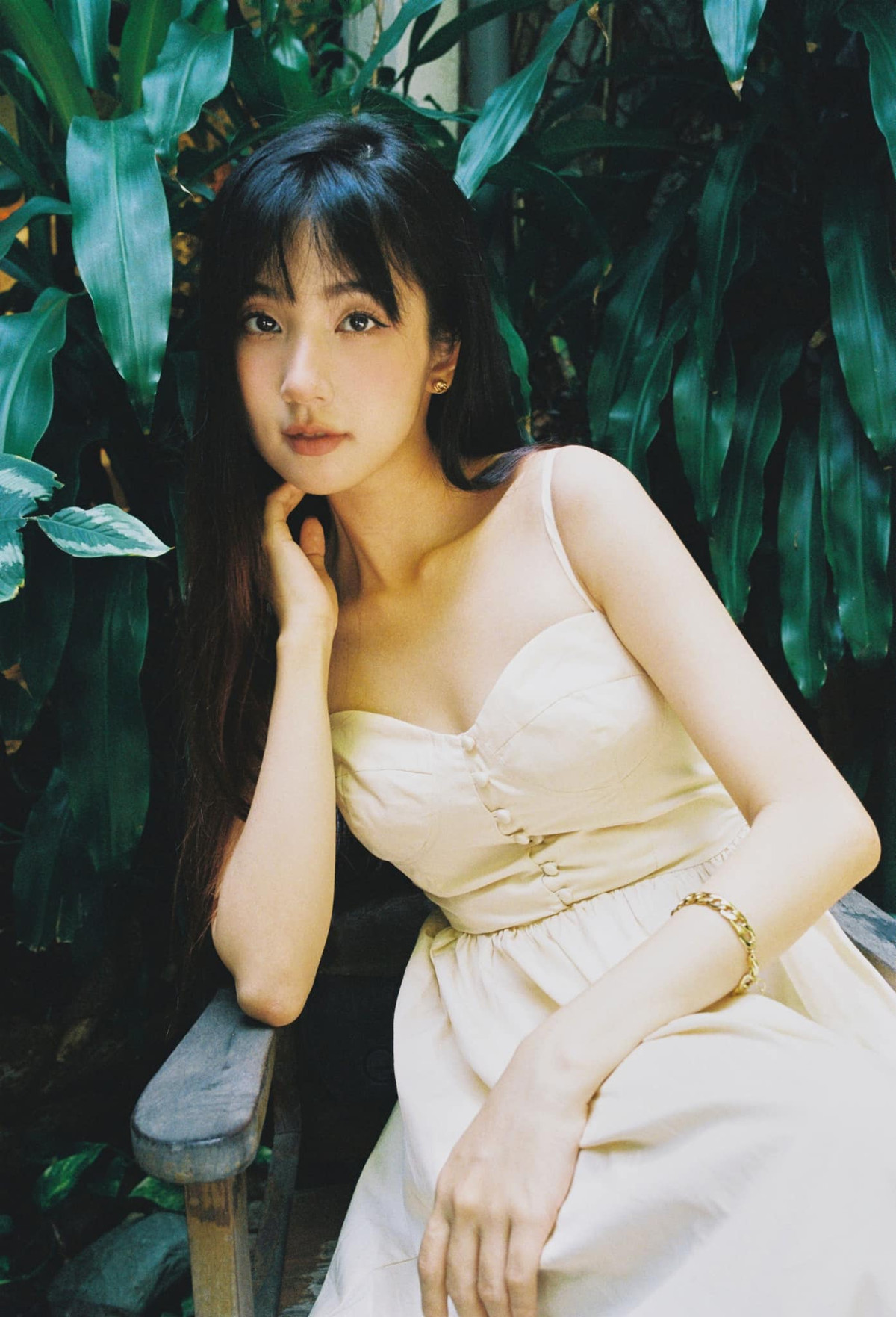 Dù đã làm mẹ nhưng sức ảnh hưởng của cô gái này vẫn không hề thuyên giảm. Ảnh: FBNV