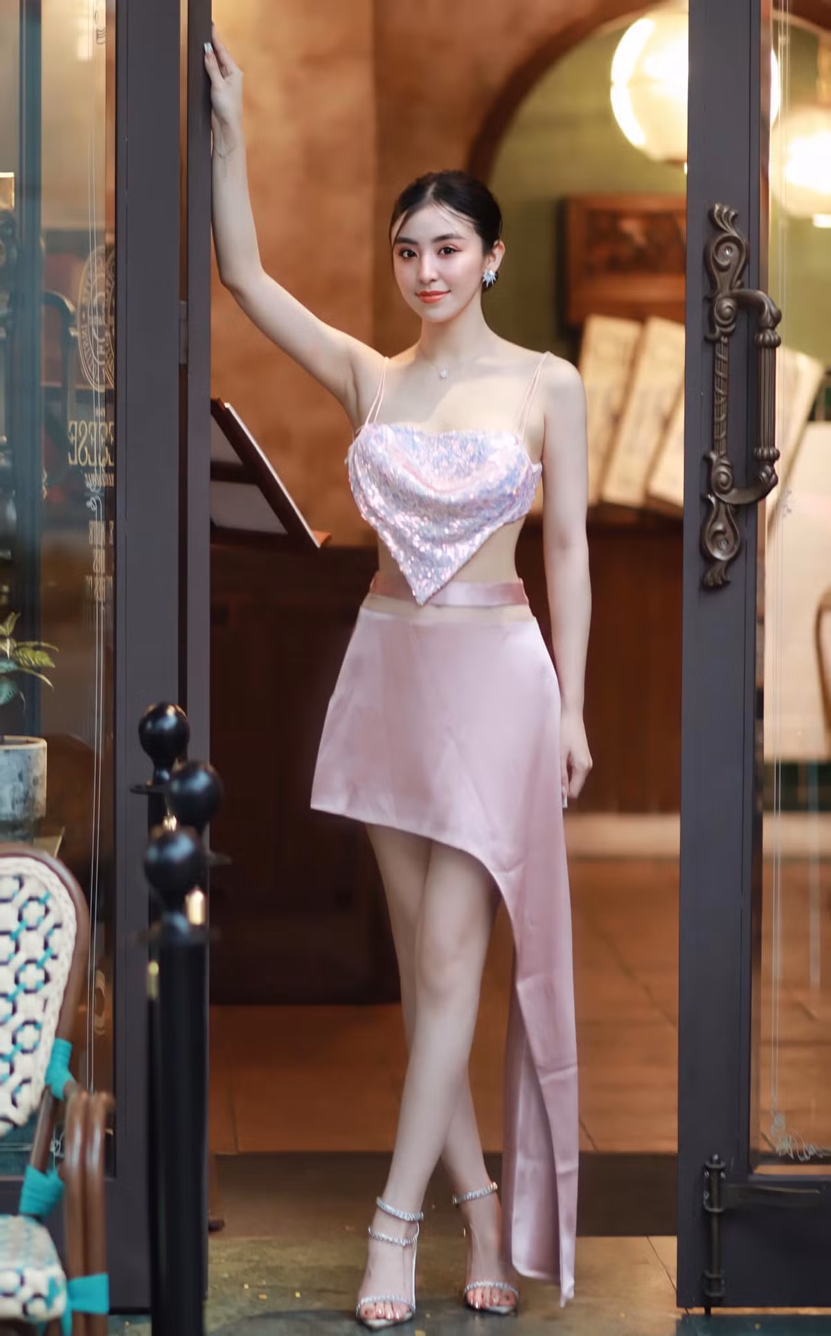 Nhiều người bày tỏ không nhận ra hot girl bánh tráng trộn giản dị, từng nổi đình đám năm nào. Ảnh: FBNV