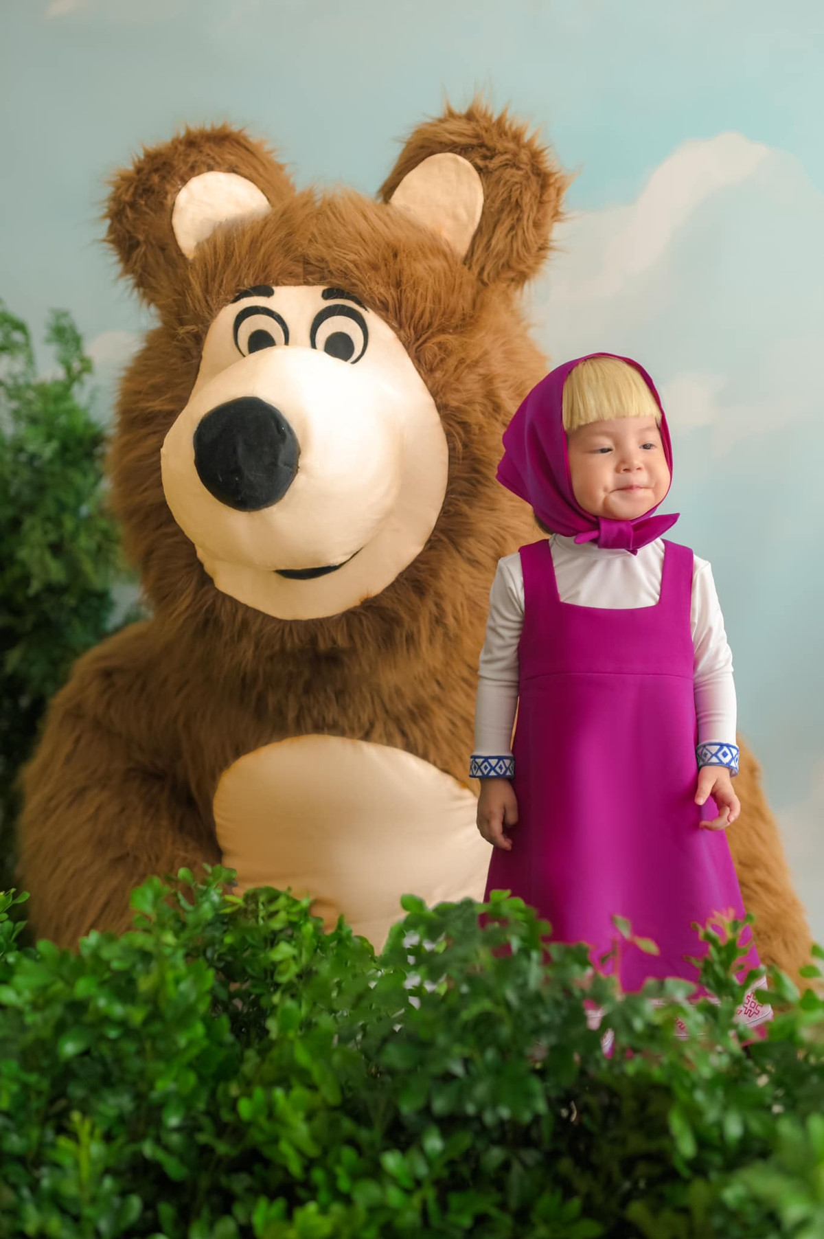 Bé Pam (tên thật là Hải Đường) là một trong những "thế lực nhí" đình đám trên mạng xã hội thời điểm hiện tại.