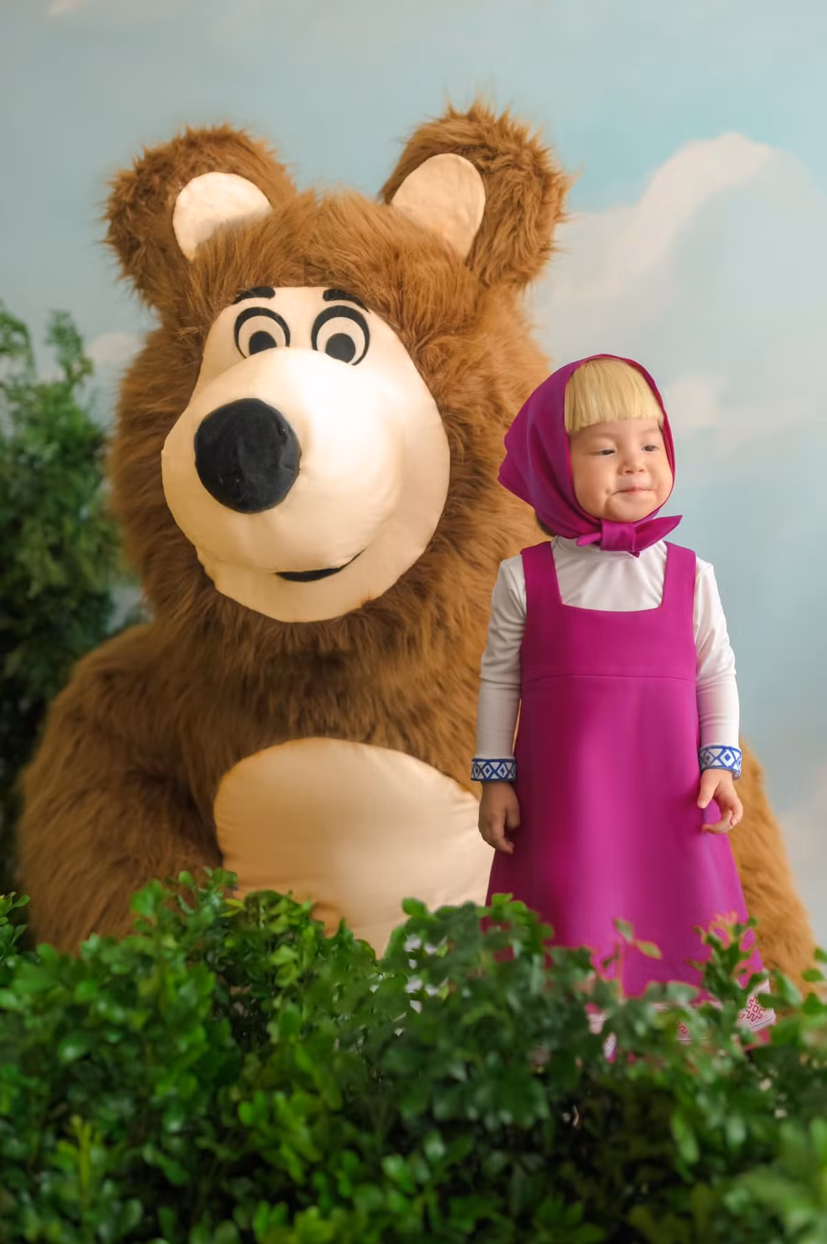 Bé Pam (tên thật là Hải Đường) là một trong những "thế lực nhí" đình đám trên mạng xã hội thời điểm hiện tại.