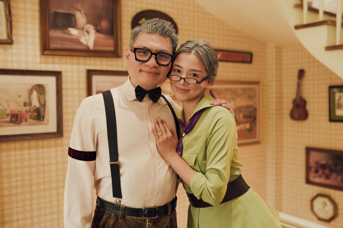 Mới đây, nhân lễ hội Halloween, cựu hot girl Salim chia sẻ lên MXH những khoảnh khắc cực đáng yêu của gia đình.