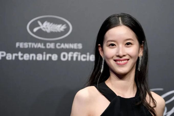 Dù có thay đổi nhưng hot girl trà sữa vẫn vô cùng xinh đẹp và giờ mang vẻ đẹp của phụ nữ trưởng thành.