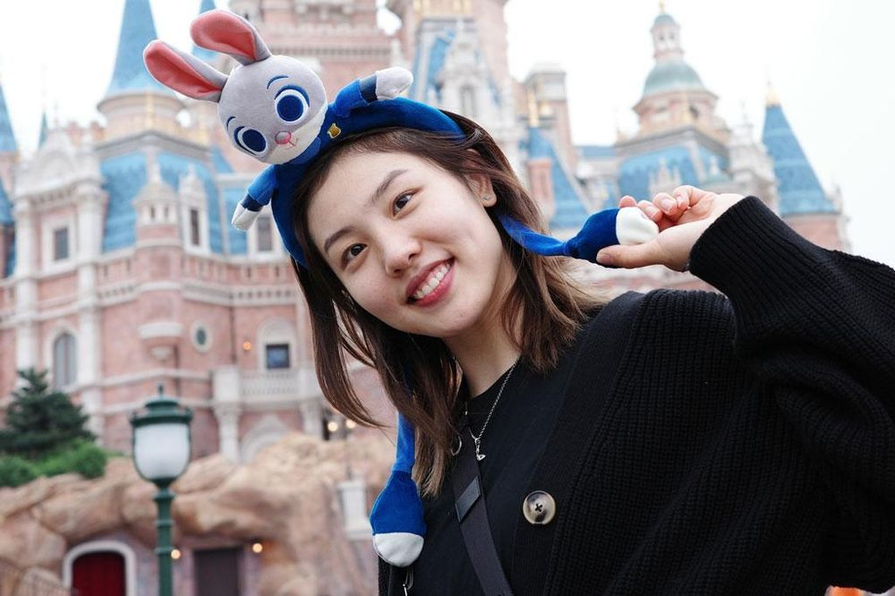 Ngoài khoảng thời gian tập luyện, thi đấu, Zhang Ru còn thích tạo dáng để chụp ảnh rồi "khoe" trên mạng xã hội.