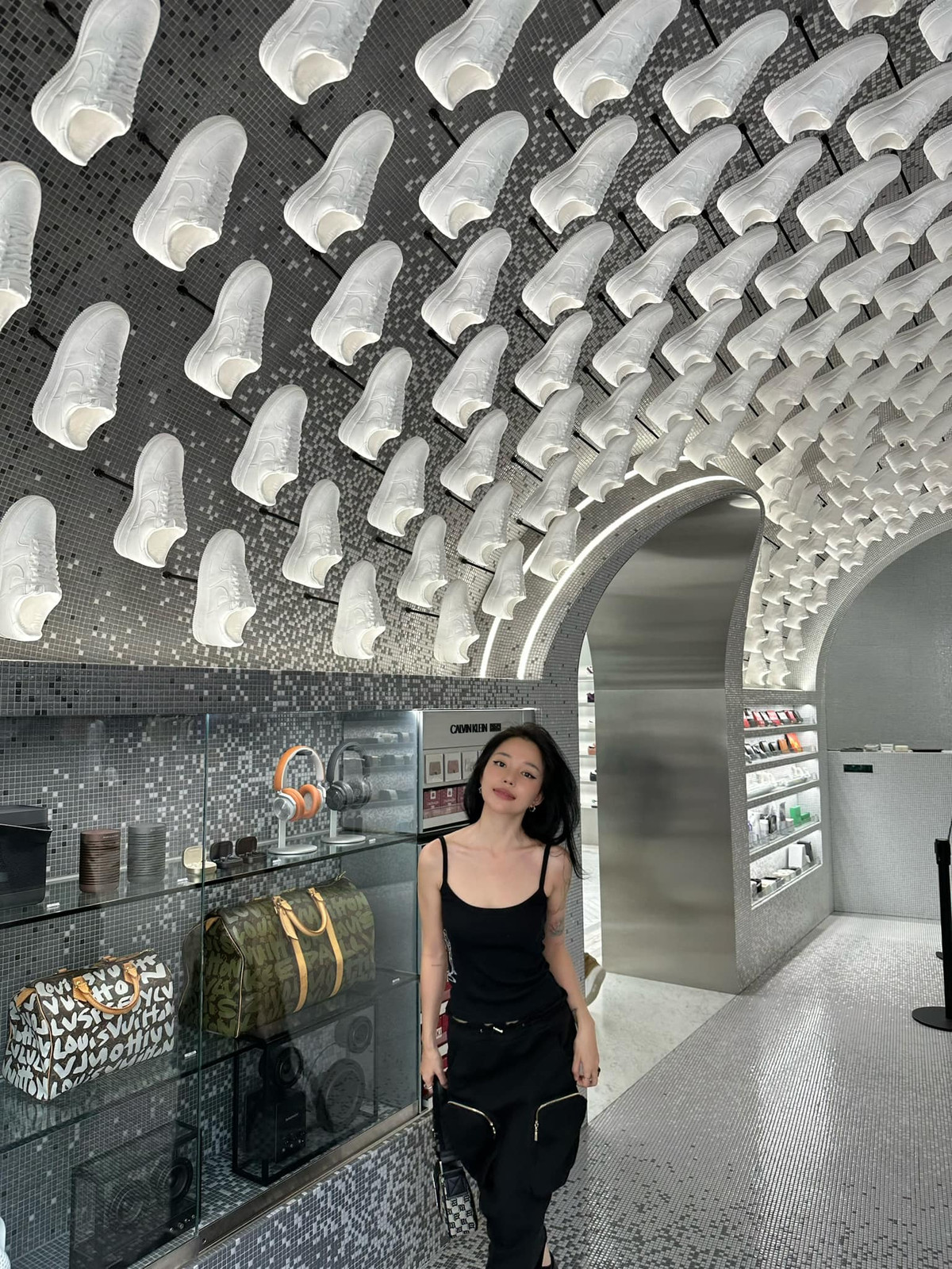 Cả hai thường xuyên đăng tải những khoảnh khắc hạnh phúc bên nhau khiến cho hội FA ghen tỵ.