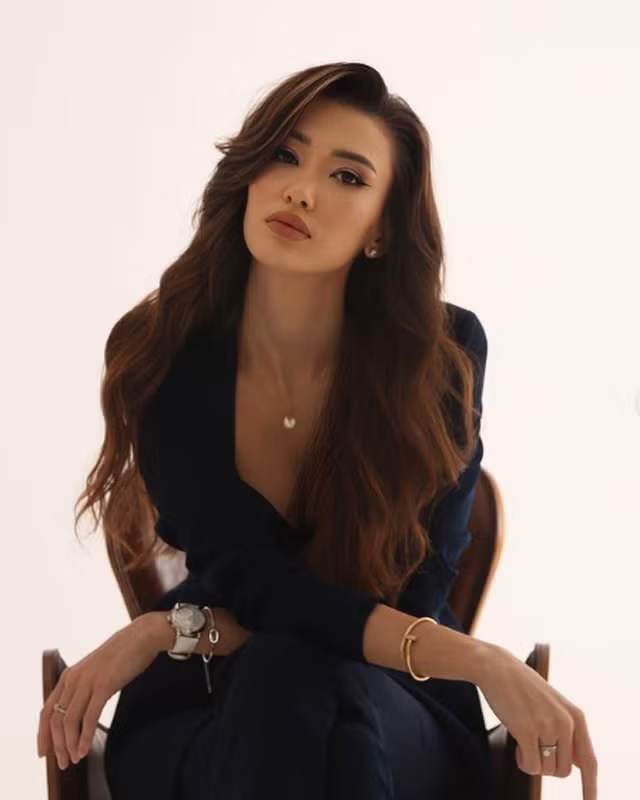 Được biết, chồng của "thiên thần bóng chuyền Châu Á" hơn cô 8 tuổi.