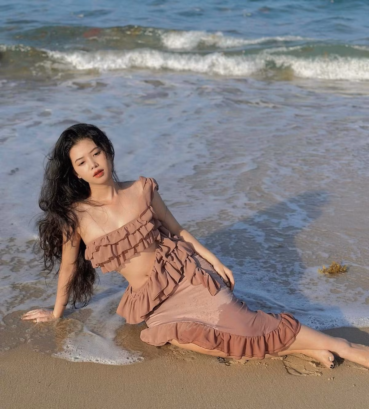 Gái xinh trước đây đã là một gương mặt nhận được nhiều sự quan tâm từ công chúng nhưng dường như "im hơi lặng tiếng" một thời gian dài.