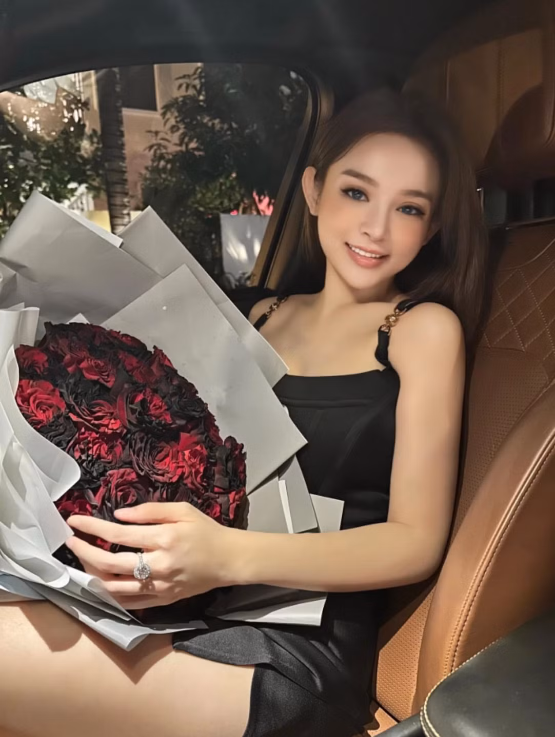 Nhiều người bày tỏ sự ngưỡng mộ với mối quan hệ của cô nàng với nhà chồng doanh nhân.