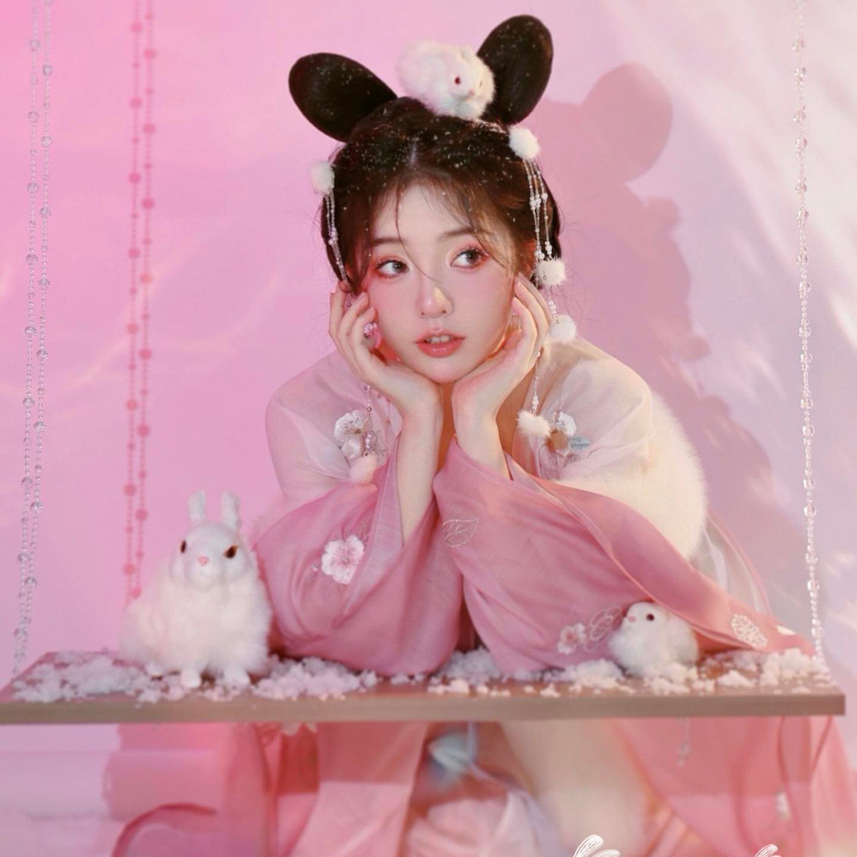 Không chỉ nổi tiếng ở trong nước mà người đẹp này còn được rất nhiều fan tại Việt Nam yêu mến.