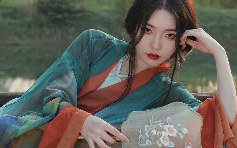 Hiện nay, TikTok của cô nàng đã có tới hơn 20 triệu lượt follow.