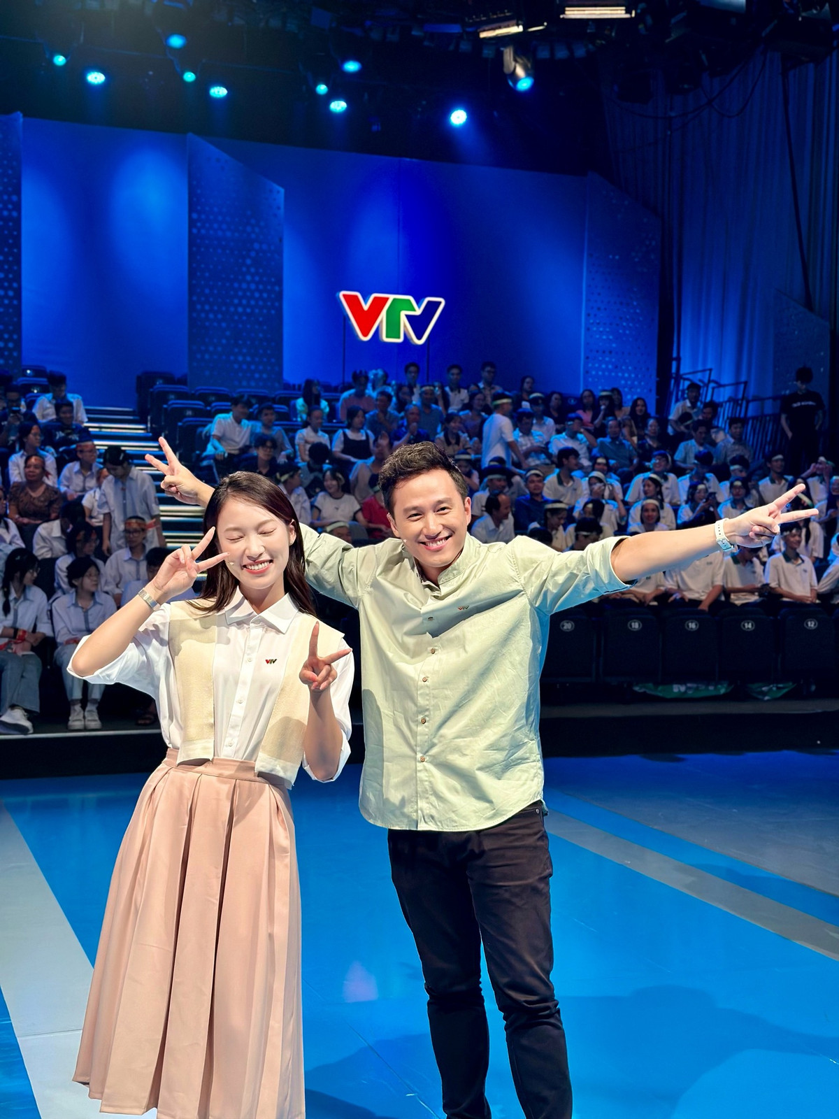 Sự xuất hiện của cô gái Nghệ An với ngoại hình thông minh, xinh đẹp khi đó đã đem lại làn gió mới cho sân chơi trí tuệ này.