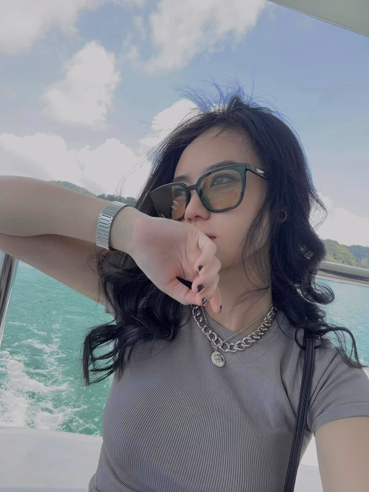 Do sinh ra trong gia đình có truyền thống kinh doanh nên hiện tại Otani hỗ trợ cha công việc và tự kinh doanh mảng riêng.