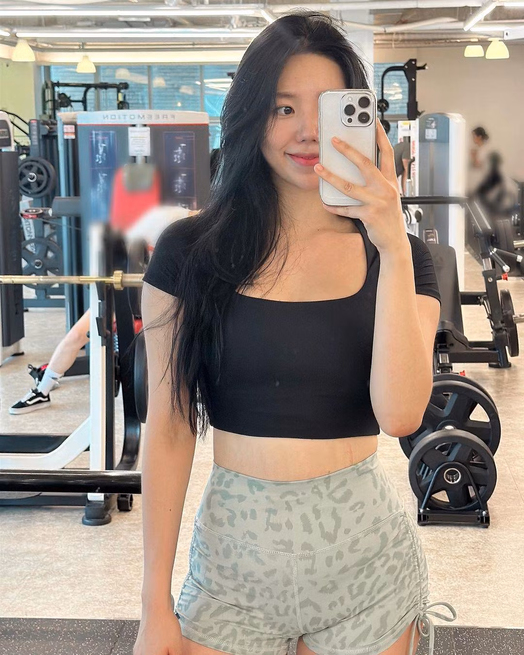 Hiện tại, cô nàng đang sở hữu một lượng fan đông đảo trên mạng xã hội.