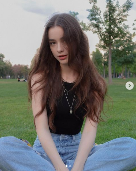 Mặc dù là gương mặt được giới trẻ biết đến rộng rãi nhưng cũng không có quá nhiều thông tin riêng tư của Dasha được tiết lộ.