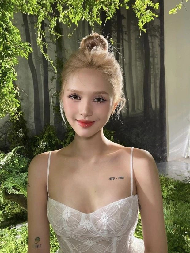 Cả hai đều đang có cuộc sống khá viên mãn, khi Xoài Non lấy chồng là streamer có tiếng, có công việc kinh doanh và sáng tạo nội dung thì bạn thân Sunna đã có bé đầu lòng và sống kín tiếng về đời tư.