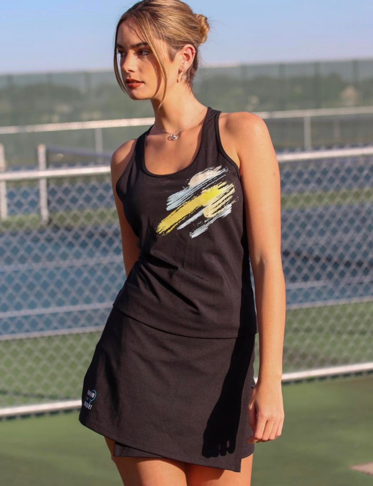 Từ cuối năm 2022, Makenzie thay đổi tiểu sử nghề nghiệp trên trang cá nhân của mình thành diễn viên và người mẫu. Cô nàng cũng ghi rõ công ty người mẫu mà mình đang làm việc là No Ties Management. Ngoài ra, Makenzie Raine còn làm streamer trên Twitch.