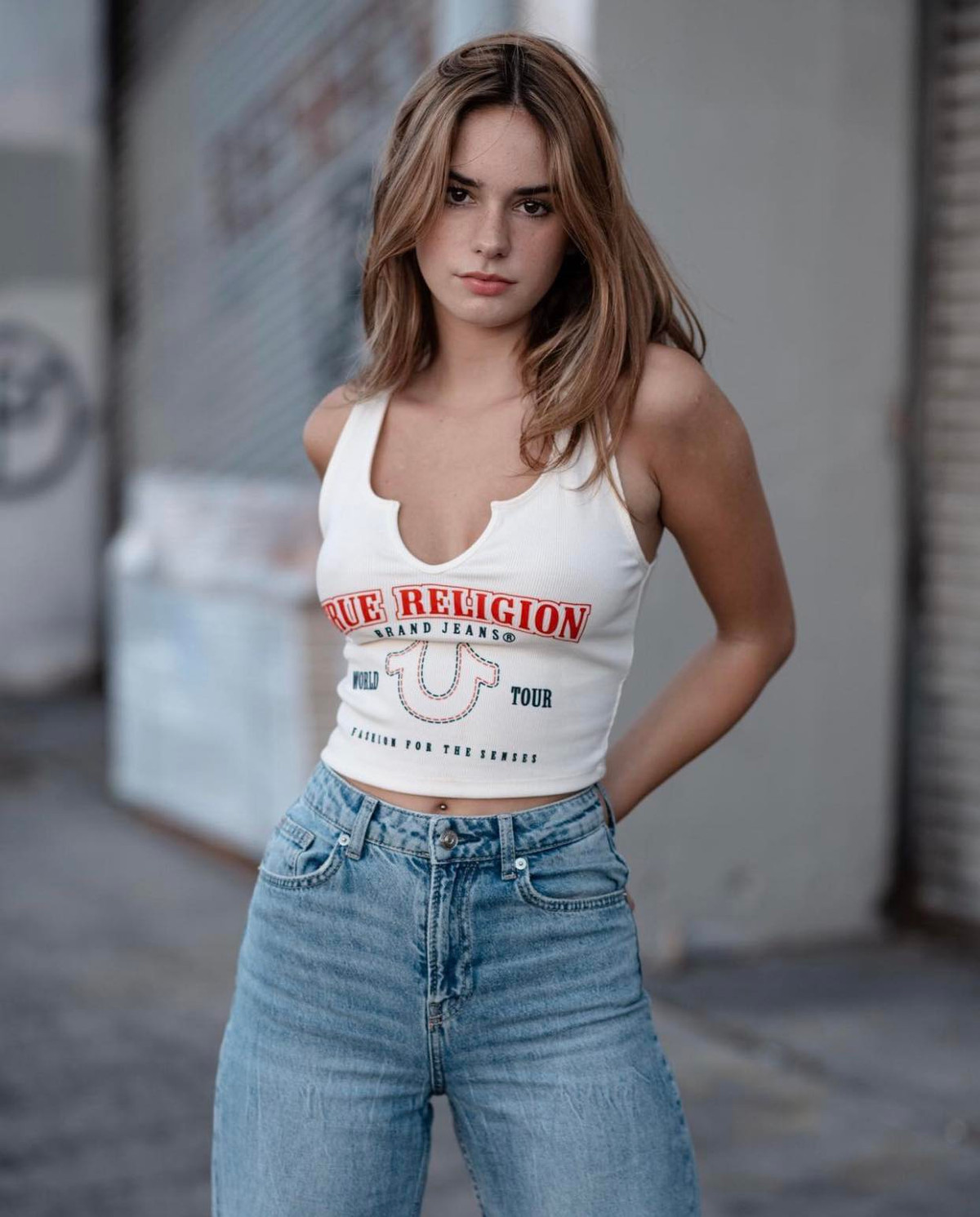 Cô được người hâm mộ lẫn truyền thông ưu ái gọi là "Thiên thần quần vợt".