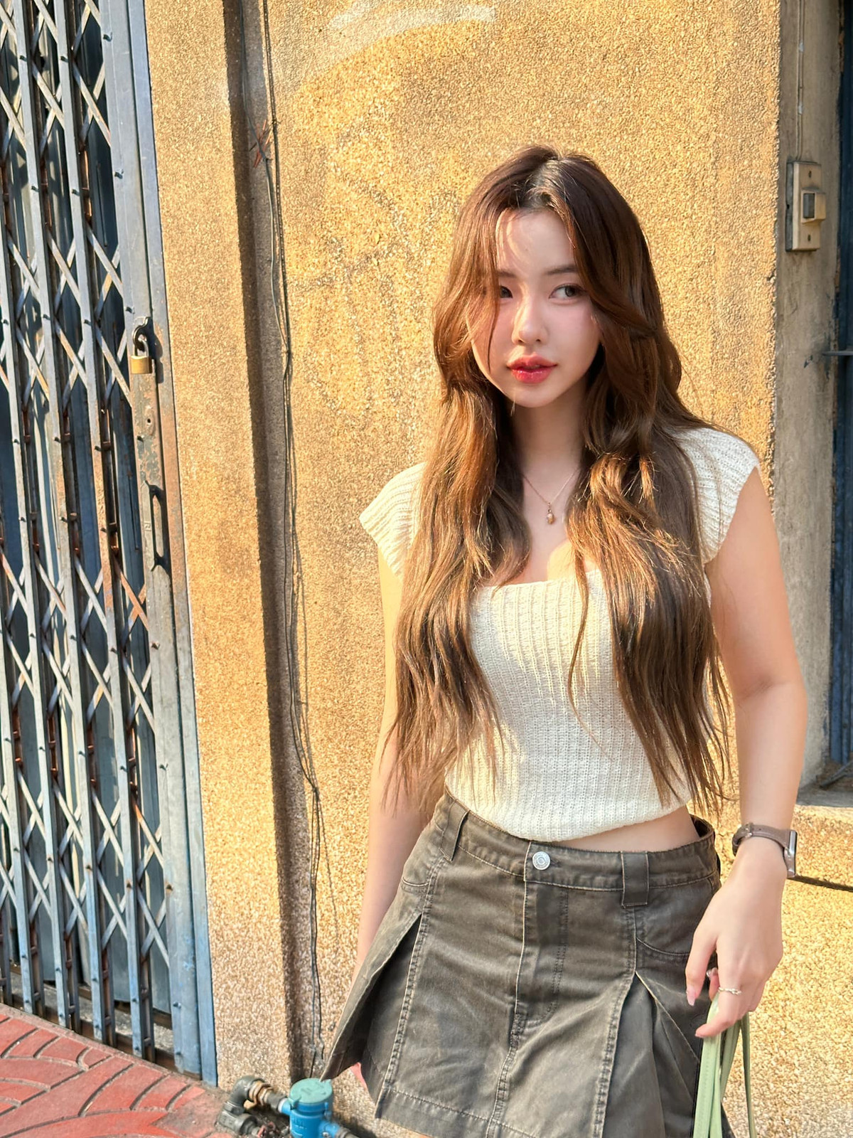 Nhờ ngoại hình thu hút của mình mà Nilawan được ví như cô gái thanh xuân mà bất kỳ chàng trai nào cũng đều muốn theo đuổi.