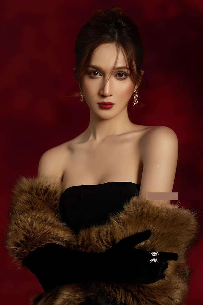 Hoàng Học không gặp quá nhiều khó khăn trong việc công khai giới tính với gia đình.