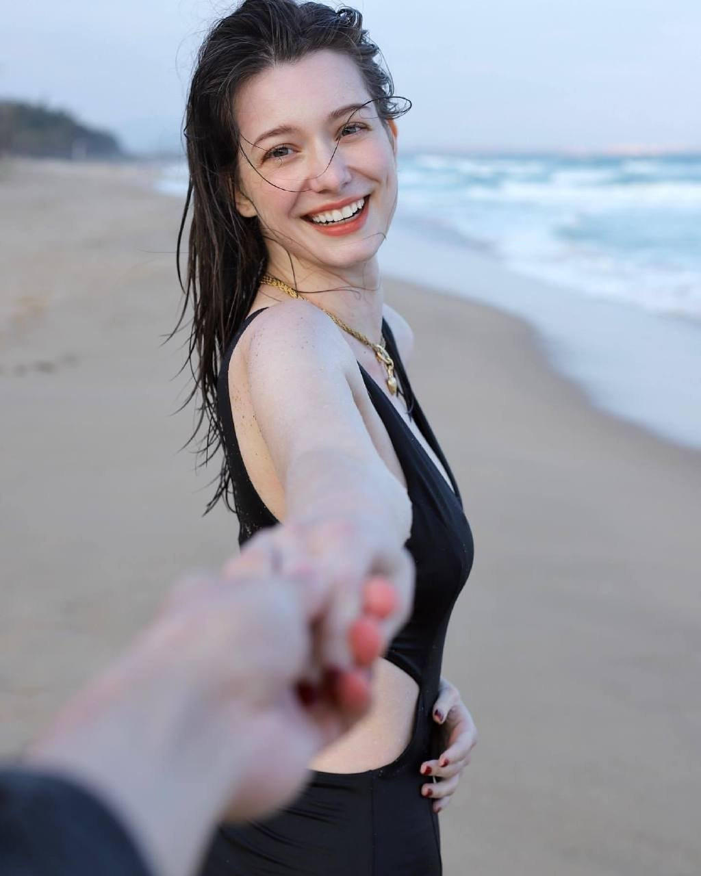 Người đẹp nổi tiếng ở Trung Quốc đến mức rất nhiều chàng trai tự nhận cô là vợ của họ.