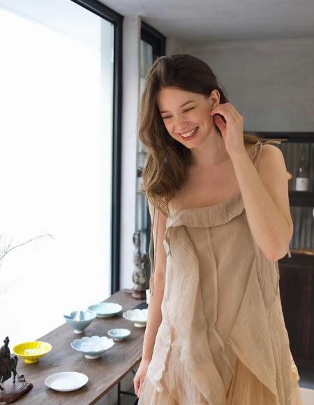 Hiện tại, Anastasia Cebulska đang sở hữu 1,2 triệu lượt theo dõi trên Instagram.