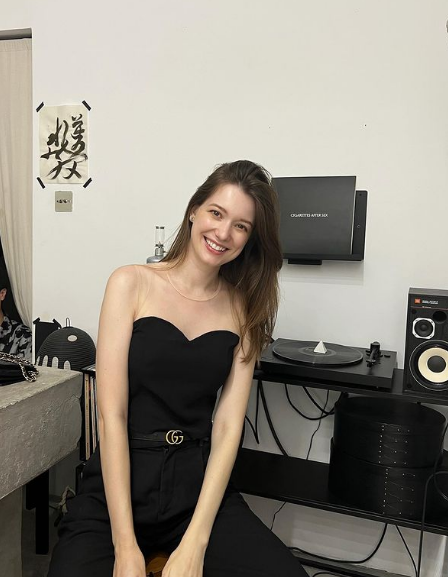 Anastasia Cebulska là hot girl mang quốc tịch Belarus hiện đang hoạt động chủ yếu tại châu Á, nhiều nhất là Trung Quốc và Thái Lan.