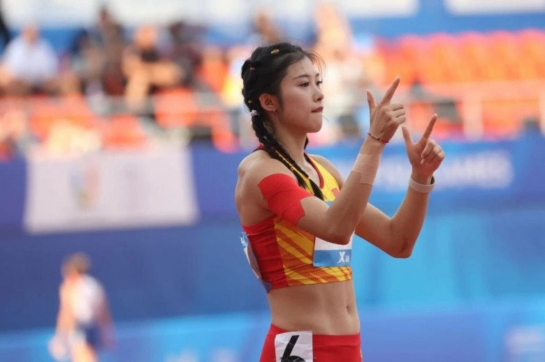 Ở tuổi 26, nữ VĐV điền kinh đang ở độ chín sự nghiệp cũng là ngôi sao điền kinh hiếm hoi có sức hút, tầm ảnh hưởng với truyền thông và trên các cộng đồng mạng.