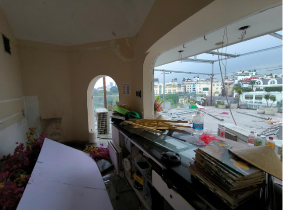 Các cơ quan, đơn vị liên quan đang khẩn trương hoàn chỉnh phương án cải tạo, mở rộng, chỉnh trang khu vực quảng trường này. Sau khi hoàn thành các thủ tục, cơ quan chức năng sẽ tổ chức lấy ý kiến các bên liên quan và cộng đồng dân cư liên quan đối với quy hoạch tổng mặt bằng, phương án kiến trúc cải tạo, mở rộng, chỉnh trang quảng trường Đông Kinh - Nghĩa Thục theo quy định.